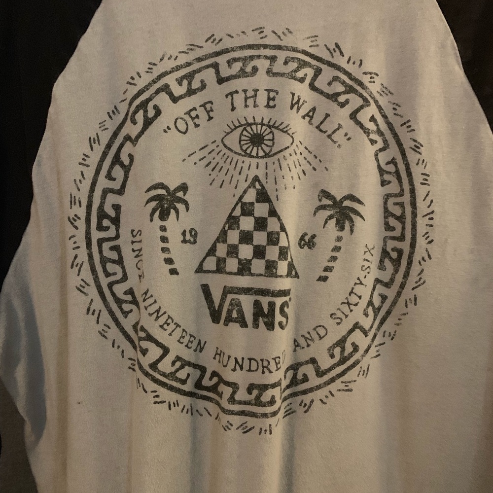 NWOT Vans quarter sleeve eye design shirt